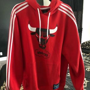 Chicago Bulls Adidas “Windy City” sweatshirt